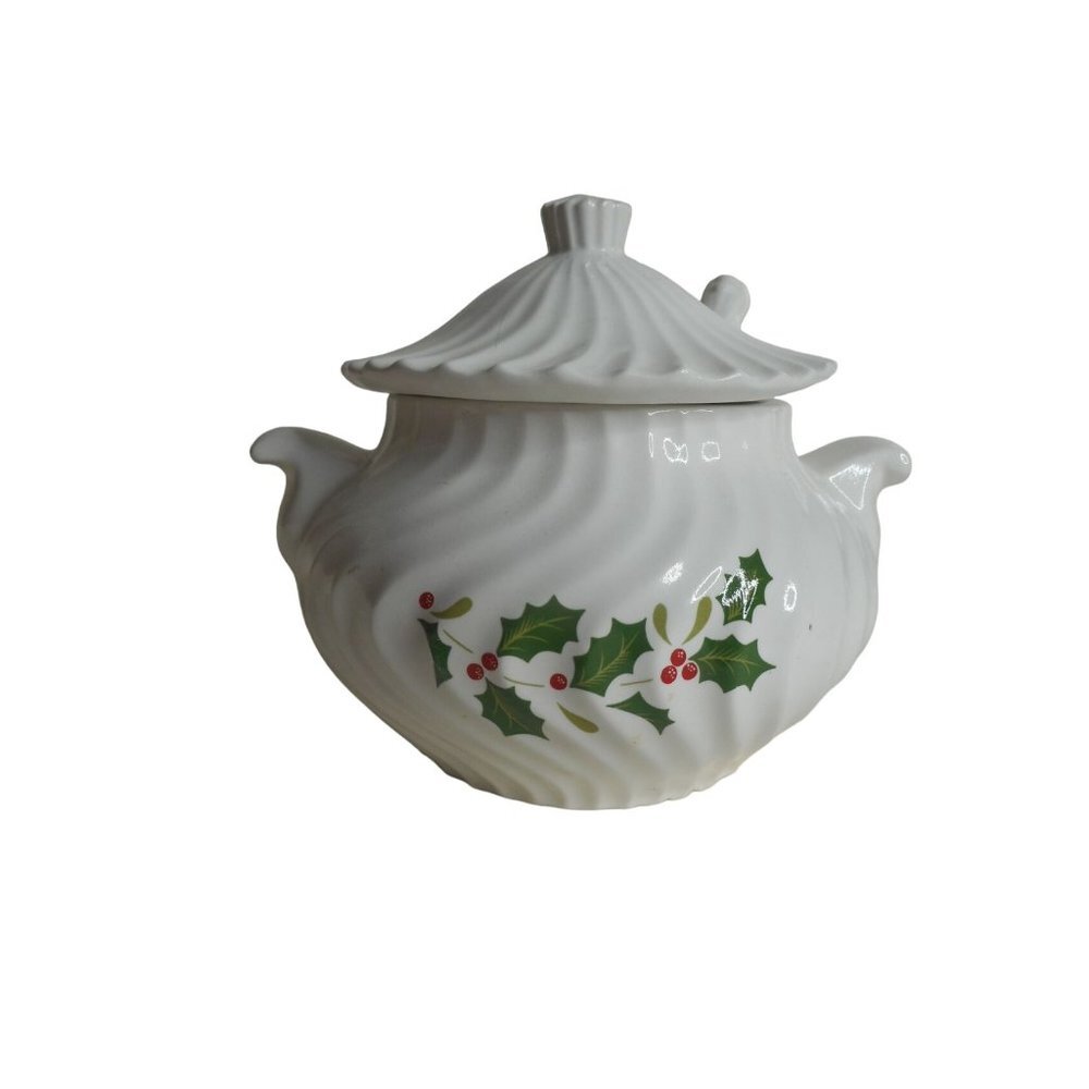 Vintage Christmas Woolworth Earthenware 1qt Gravy Bowl DishTureen w/ Ladle